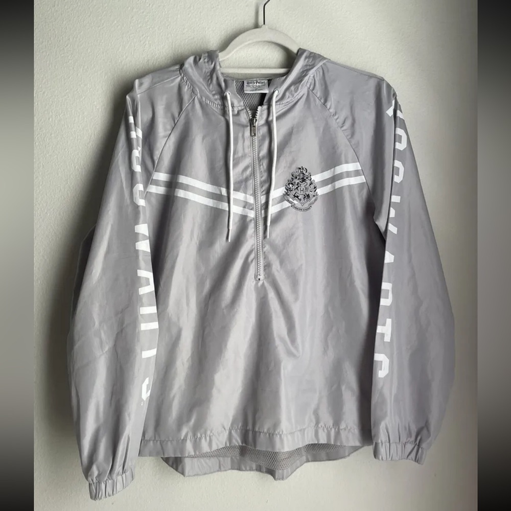 Harry Potter Size Small Hogwarts Gray Windbreaker Lightweight Hooded Pockets